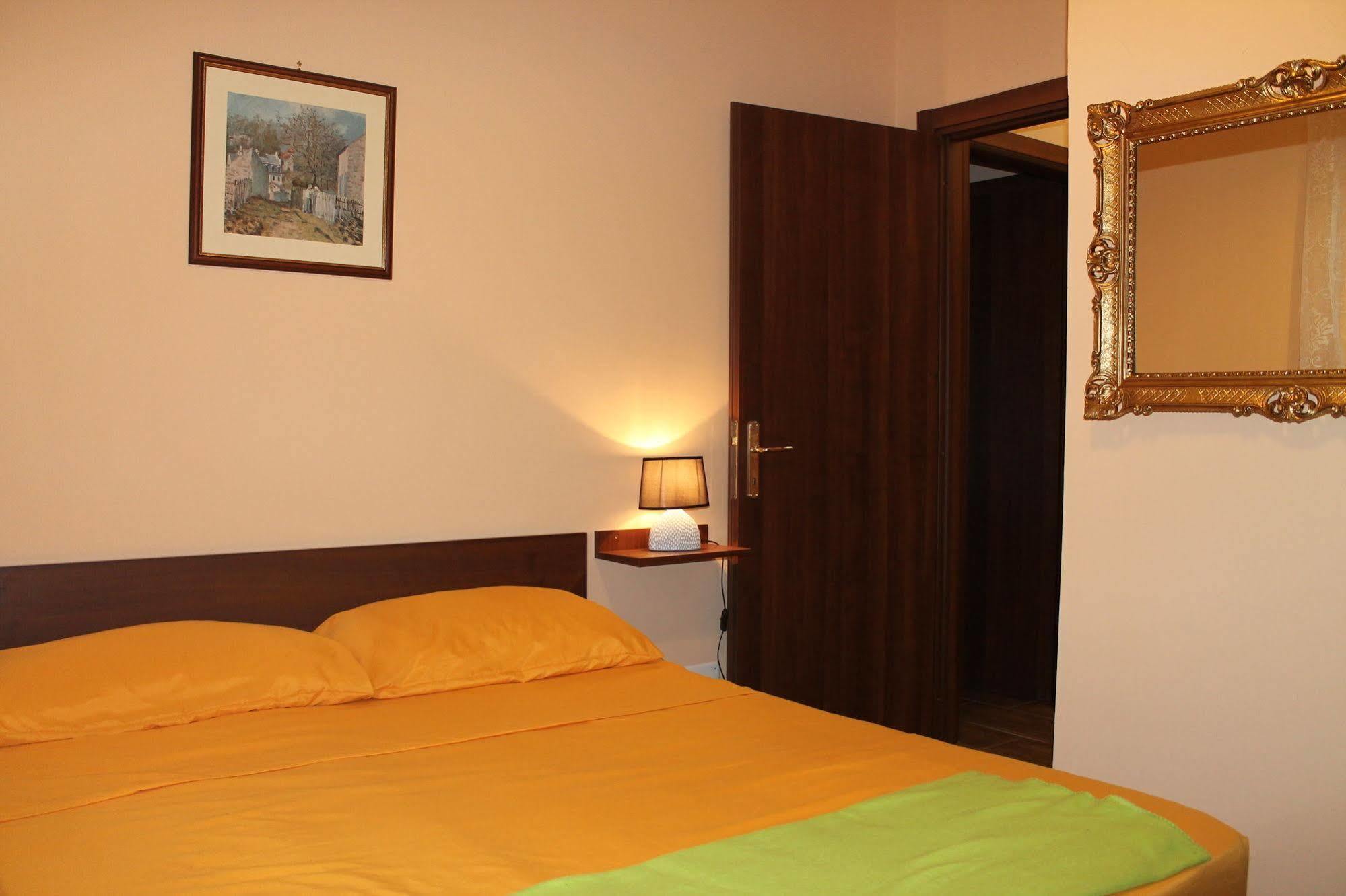 Hotel Relais La Mimosa à Pontinia Extérieur photo